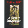 A kastély árnyékában